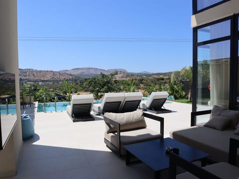 Trapezia Luxury Living -Zitrin