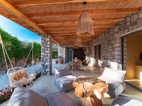Eptopia Villa