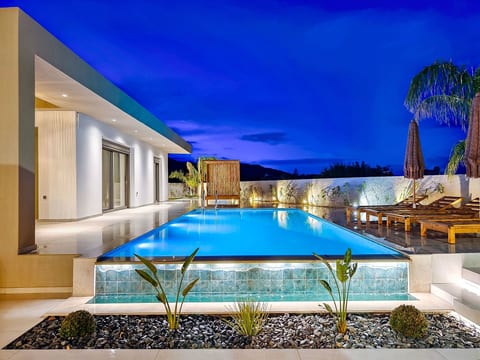 Golf Beach Villa in der Nähe von Afantou Beach