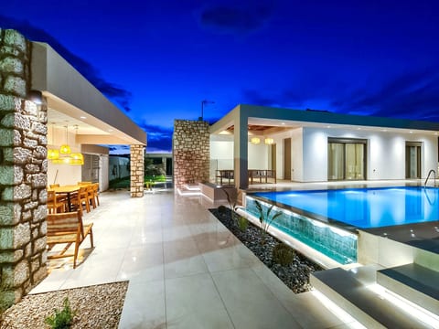 Golf Beach Villa in der Nähe von Afantou Beach