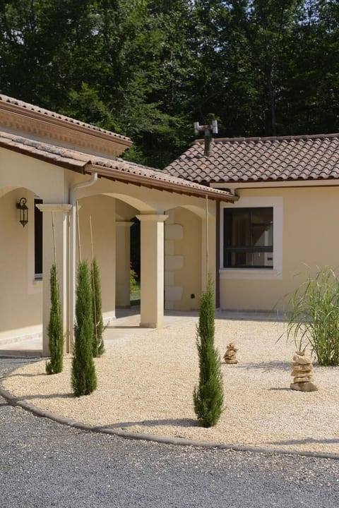 Villa DUXCAAR Beaum.