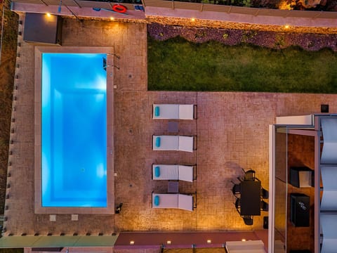 "Villa Nektar" mit privatem Pool