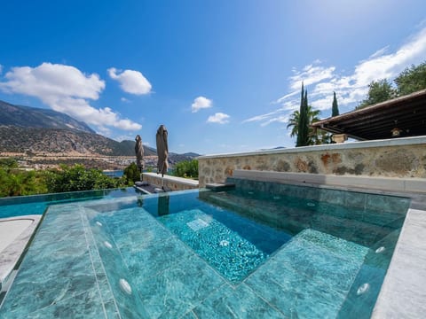 Villa Arden Ege mit Pool für 10 Personen