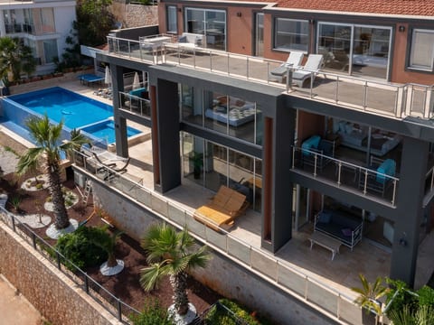 Villa Blueline mit Pool und Meerblick, im Zentrum