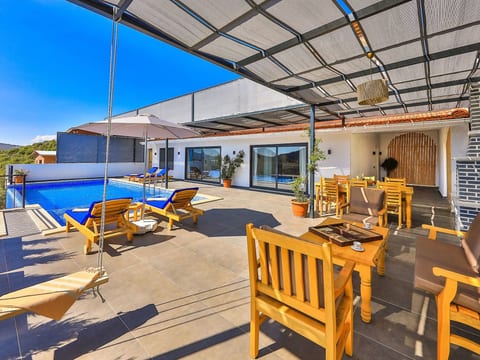 Villa Summery