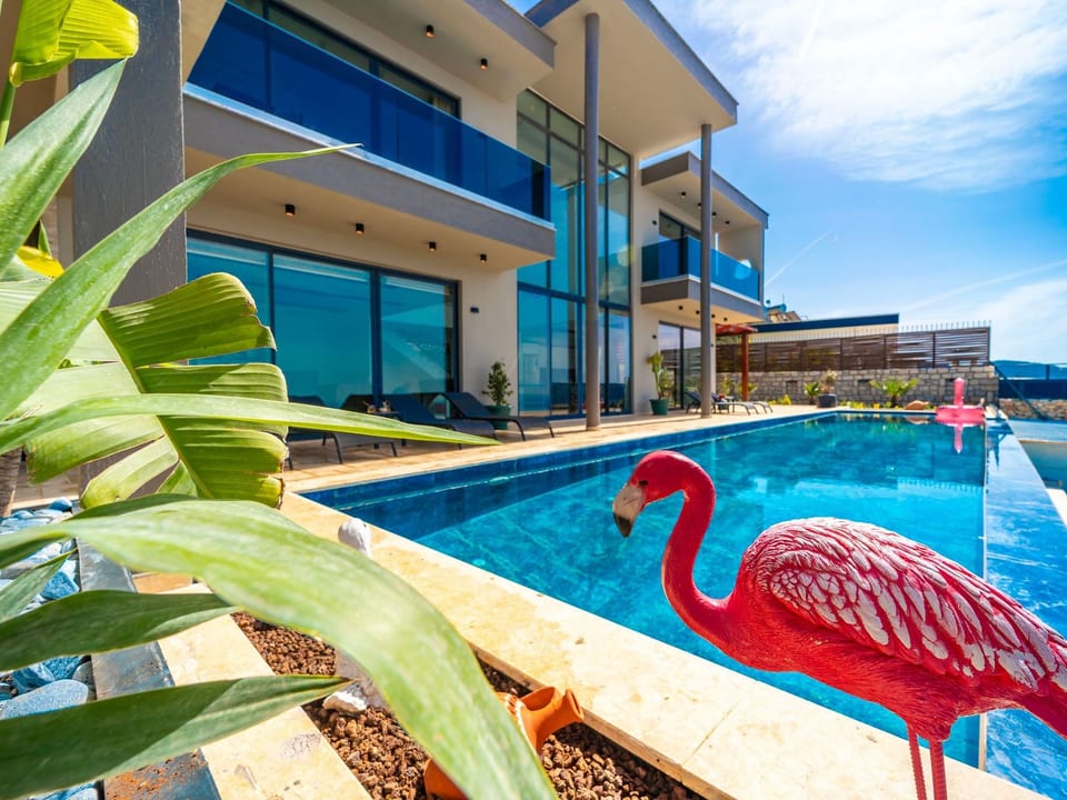 Moderne Luxusvilla mit Meerblick - Kaş