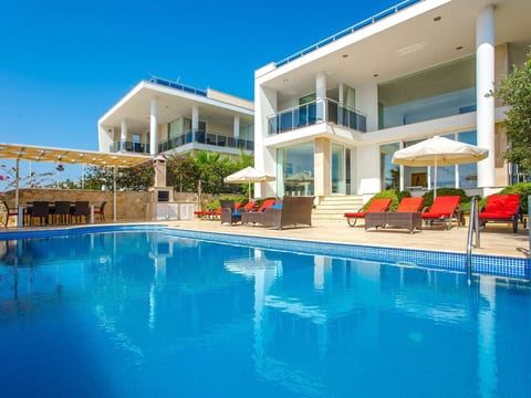 Villa für 10 P mit unglaublichem Ausblick