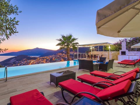 Villa für 10 P mit unglaublichem Ausblick
