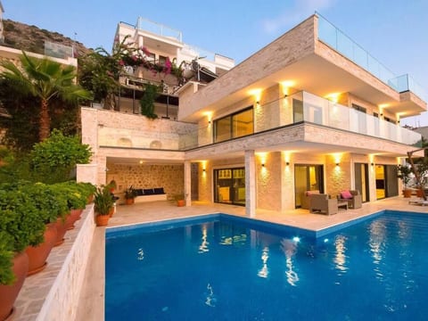 Stilvolle, luxuriöse Villa Pelin in Kalkan