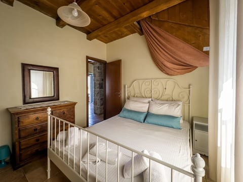 Niriides Villas_ Thetis_ 3-Schlafzimmer privater Pool