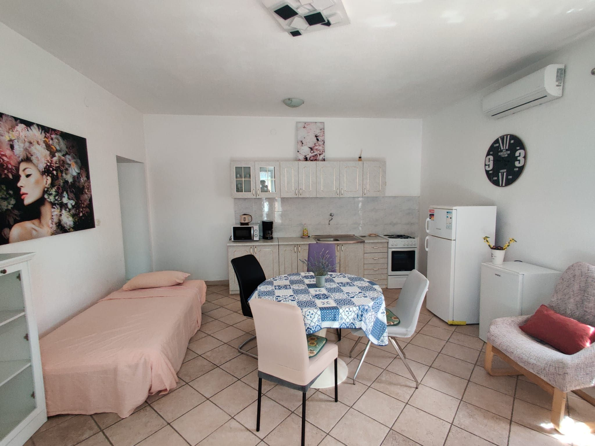 2 mit Parkplatz, Wifi, Ac