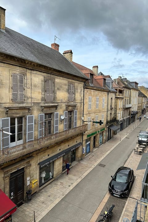 Clovis - Sehr schönes, gemütliches Apartment mit privater Garage