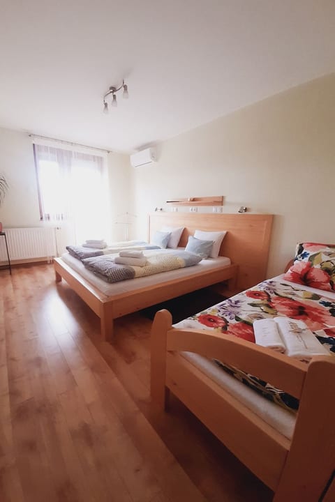 Apartement mit Balkon Nr.5 Ács Apartman Hévíz