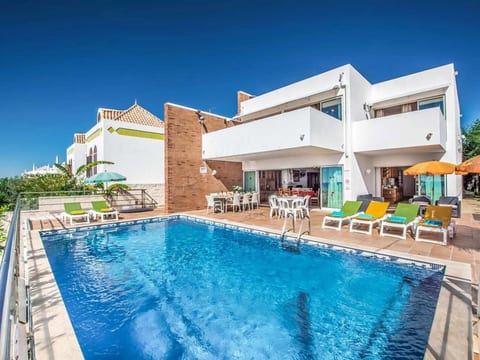 Chalet "Villa Oceano" mit privatem Pool