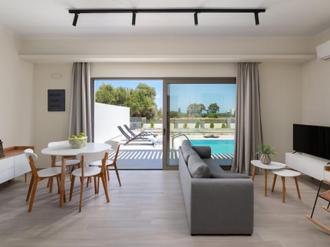 Armonia suites - Christos suite