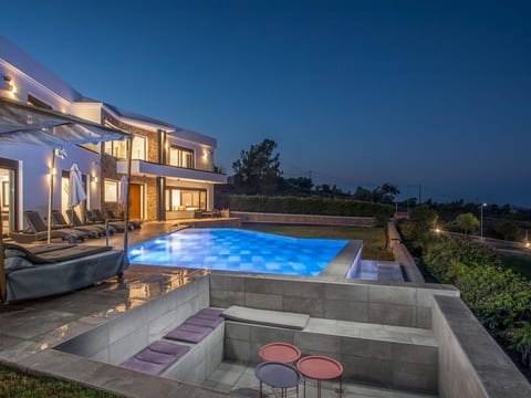 Villa Indira in der Nähe des Dorfes Kallithea