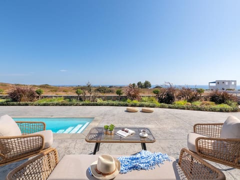 Villa Pounentis auf einem Hügel in Lachania