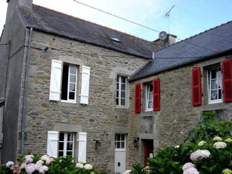 Küstennahes, bretonisches Ferienhaus mit Kamin - Plouguerneau