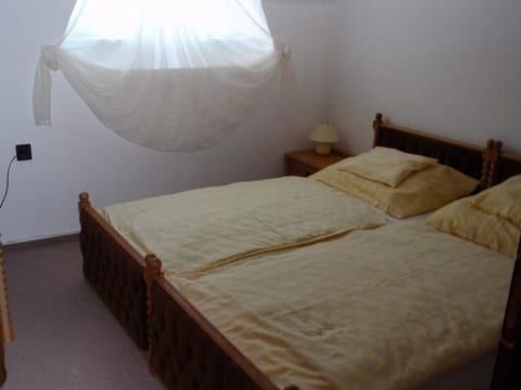 Wohnung mit Terrasse, Grill und Garten