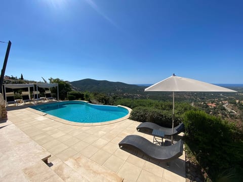 Luxurious contemporary villa with panoramic sea