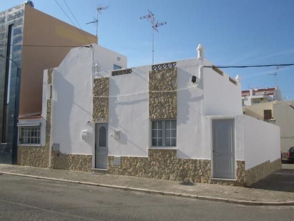 Casa Correia - Manta Rota