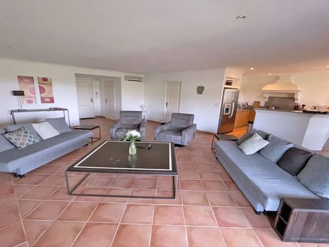 Villa Beauchene - Privates Schwimmbad - Klimaanlage