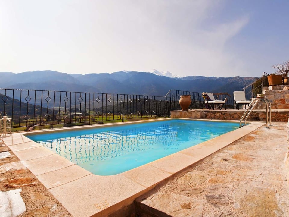 Villa aus Stein Galatia - Agia Marina