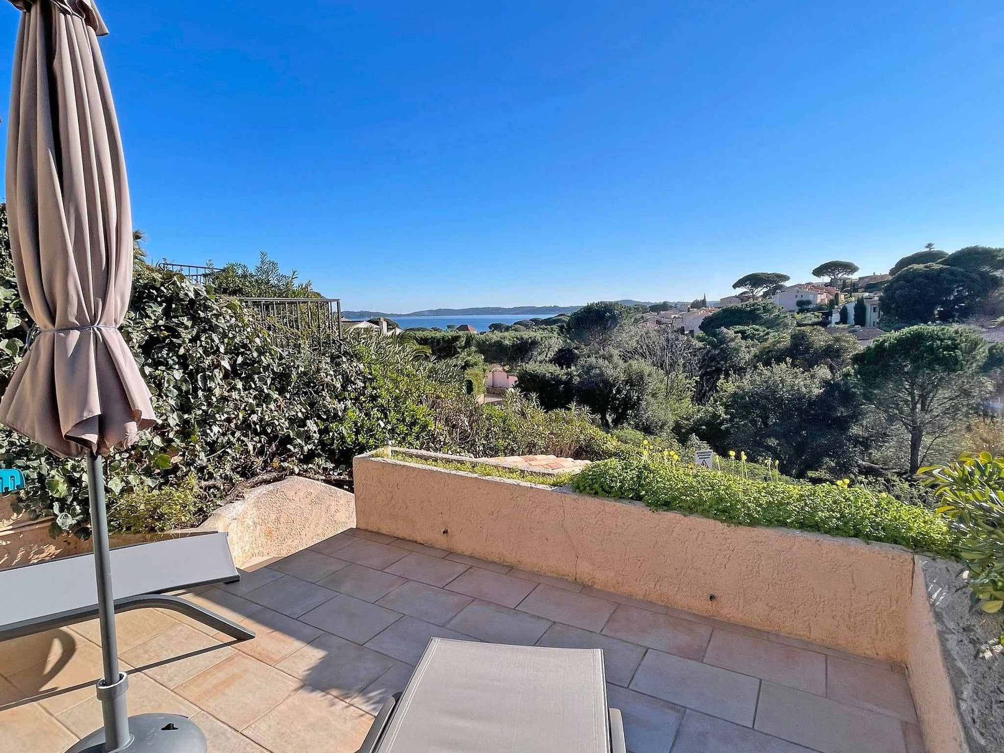 Pan Cuet - Meerblick, Pool , Strandnah