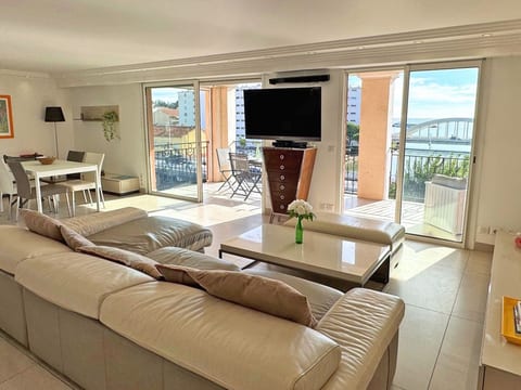 Appt T4 - 7 Pers - Piscine Résidence - Clim