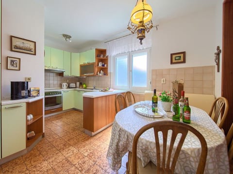 "Luxuswohnung"