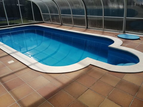 mit Garten, Grill und Terrasse