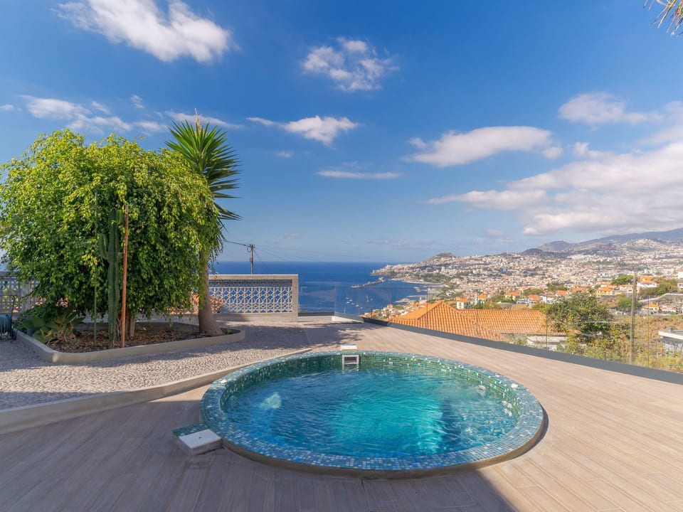 Haus Trollis - Funchal
