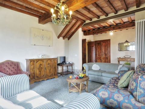 Villa 'La Canonica' mit Gemeinschaftspool
