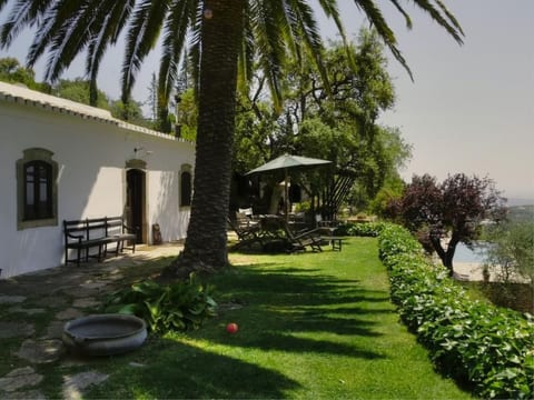 "Casa Velha do Cerro"
