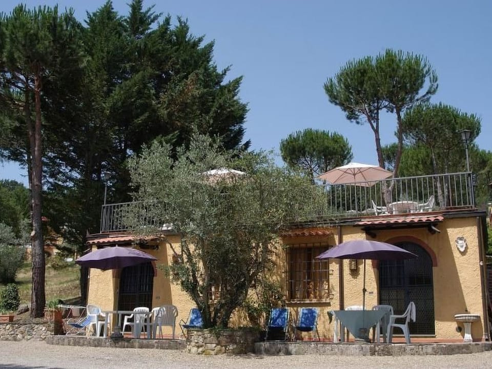 Komfortable Wohnung mit eigener Terrasse - San Donato