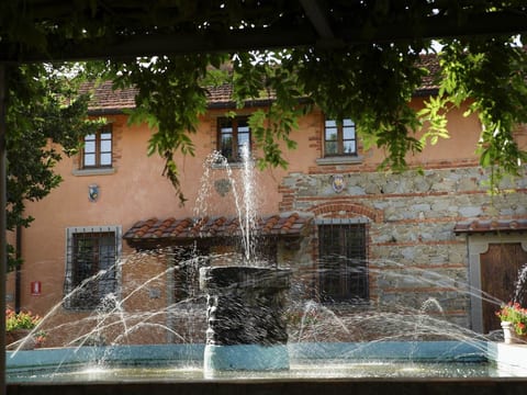 Unterkunft in einer Residenz mit Restaurant und