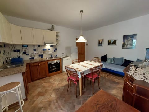 Melo Glicine' Wohnung mit Gemeinschaftspool