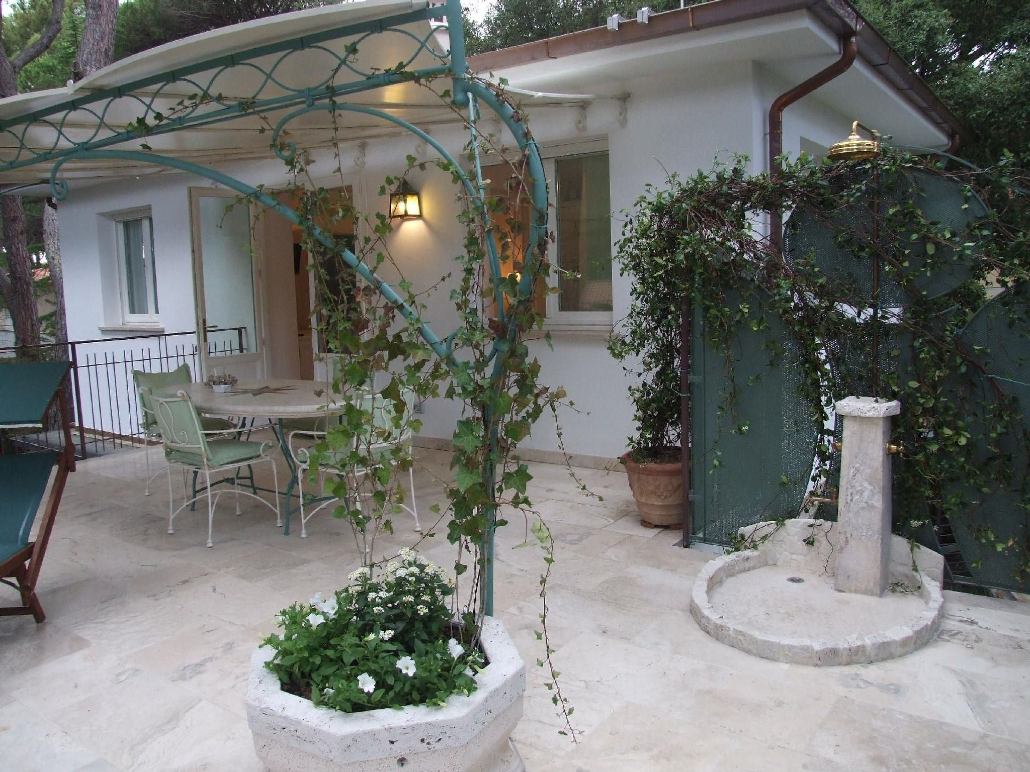 Iris' Wohnung mit Terrasse