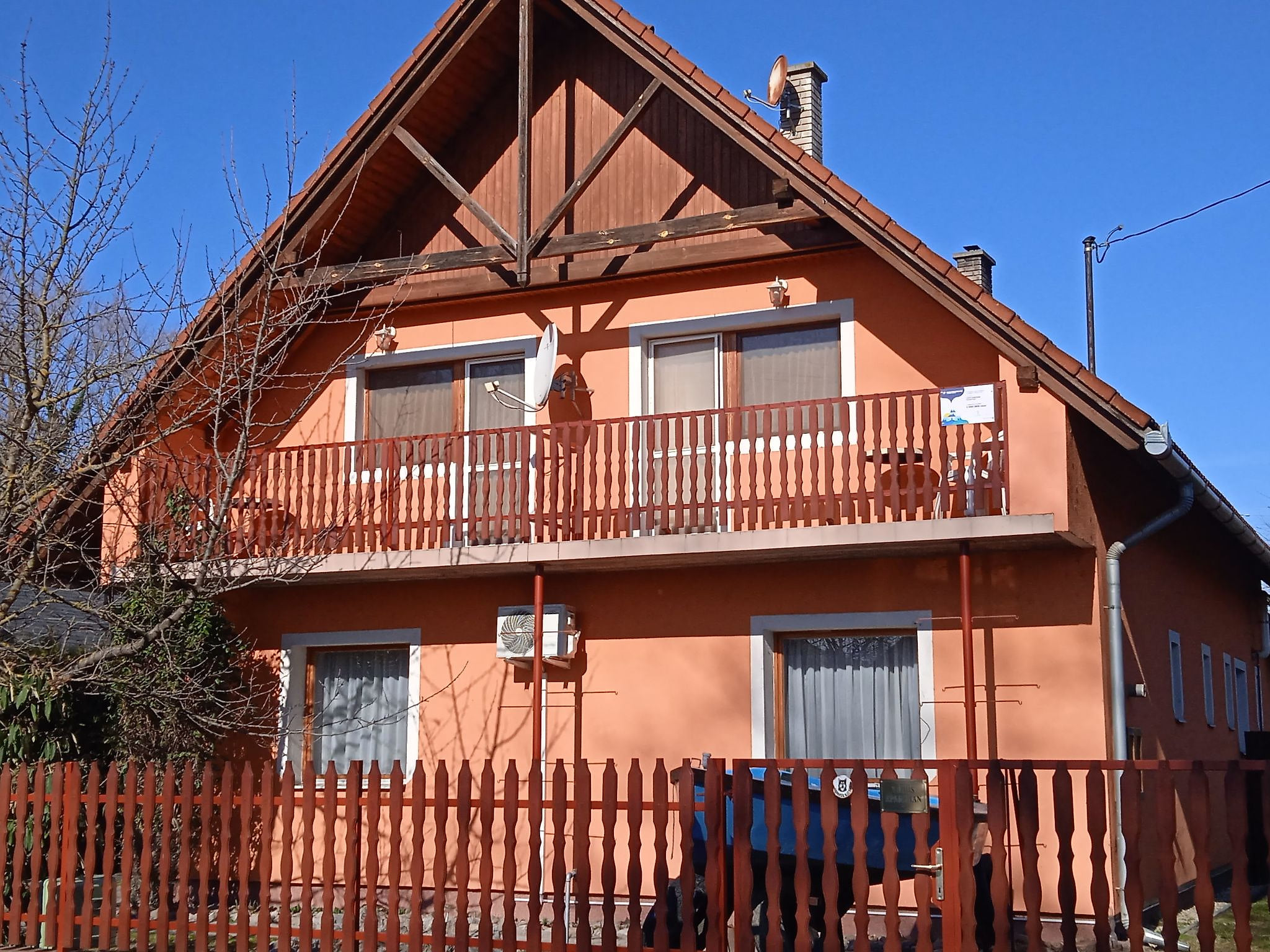 Appartement mit Balkon