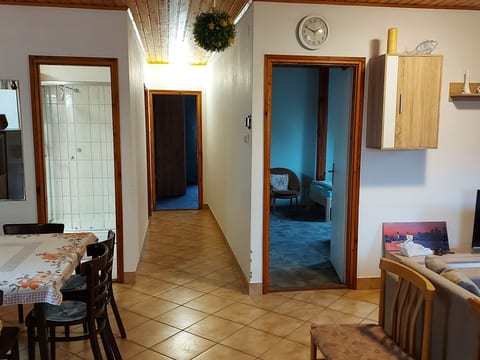 Appartement mit Balkon