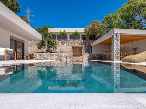 Emerald Estate