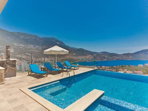 Villa Pool 2 mit Meerblick