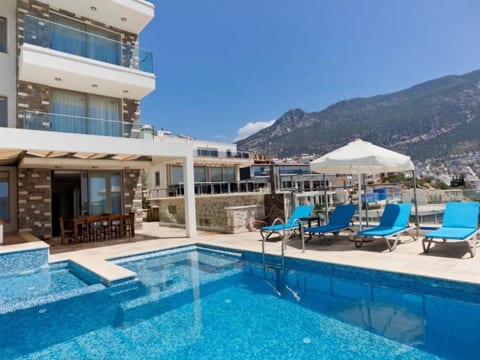 Villa Pool 2 mit Meerblick