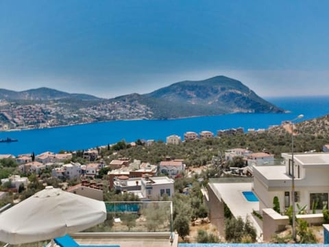 Villa Pool 2 mit Meerblick