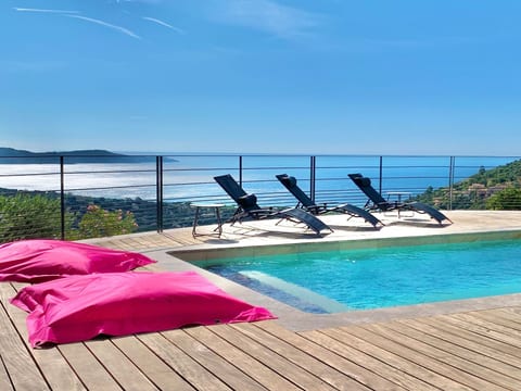 Villa "The View" mit eigenem Pool