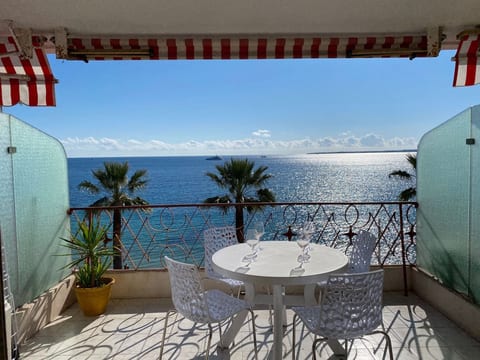 Studio-Apartment mit Blick auf das Wasser