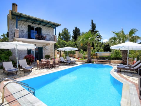 für 6 Personen und 2 Kinder auf Lefkada