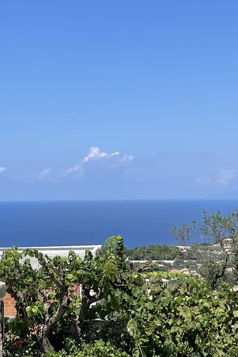 Charmante Villa Irida in der Nähe von Kathisma Mylos Strand