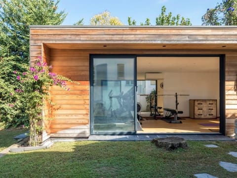 Villa mit privatem Pool und Fitnessraum