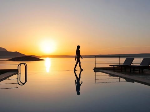 Anemos Villa Ferienhaus Aussicht Gemütlicher beheizter Pool